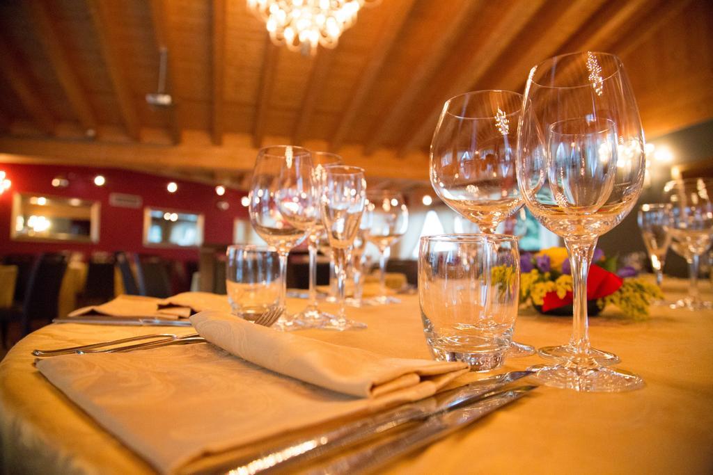 Hotel San Martino Boario Terme Eksteriør billede