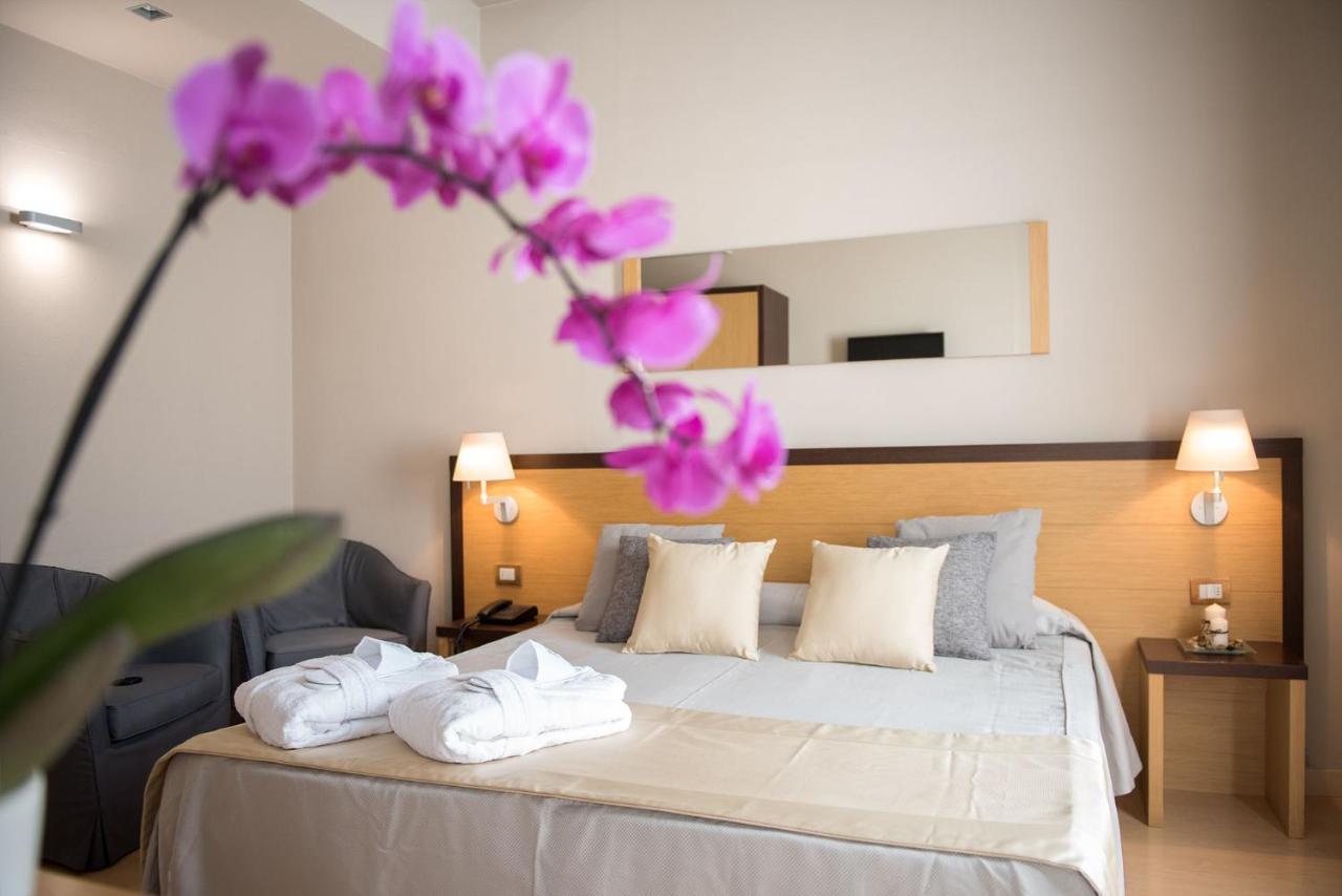 Hotel San Martino Boario Terme Eksteriør billede